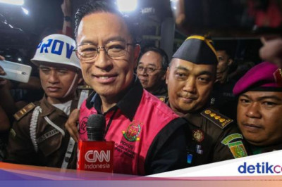Pengacara: Tom Lembong Masih Bingung Salahnya di Mana