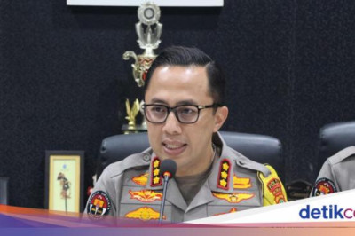 Polisi Terbitkan 2 DPO Tersangka Mafia Buka Akses Judol di Komdigi