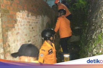 Tanah Longsor Rusak Rumah di Leuwiliang Bogor, Warga Mengungsi