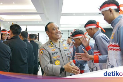 Lepas Tim Taekwondo Garbha Presisi Ke Vietnam, Irwasum: Tunjukkan Sportivitas