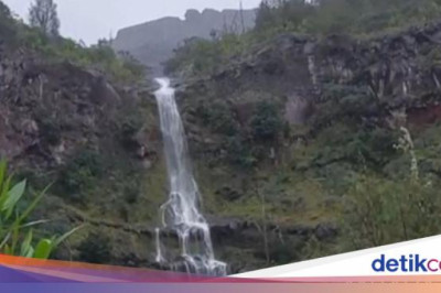 Penjelasan BMKG soal Muncul Air Terjun Dadakan di Gunung Agung Bali
